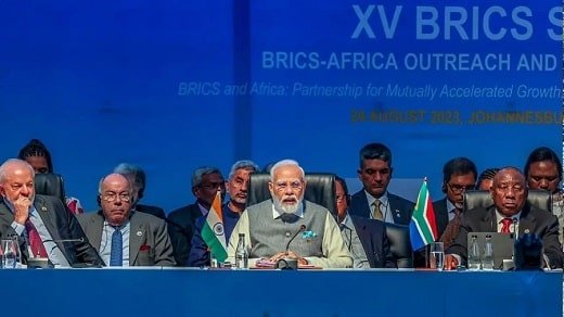 Chinese President Xi Jinping's Arrival Sets Stage for BRICS Meeting Anticipation Builds